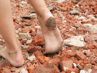 Feet - Anna H - 2013-04-12 Barefoot in a city streets