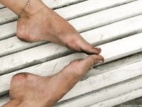 Feet - Anna H - 2013-04-12 Barefoot in a city streets