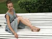 Feet - Anna H - 2013-04-12 Barefoot in a city streets