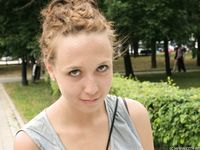 Feet - Anna H - 2013-04-12 Barefoot in a city streets