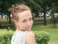 Feet - Anna H - 2013-04-12 Barefoot in a city streets