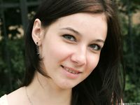 Feet - Anna I - 2013-06-22 Flexible feet and dirty soles