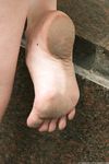 Feet - Anna I - 2013-06-22 Flexible feet and dirty soles