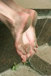 Feet - Anna I - 2013-06-22 Flexible feet and dirty soles