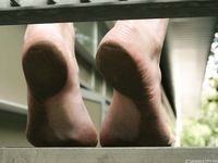 Feet - Anna I - 2013-06-22 Flexible feet and dirty soles