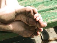 Feet - Anna I - 2013-06-22 Flexible feet and dirty soles