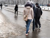 Feet - Anna J - 2016-02-13 In a winter street