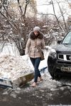 Feet - Anna J - 2016-02-13 In a winter street