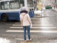 Feet - Anna J - 2016-02-13 In a winter street
