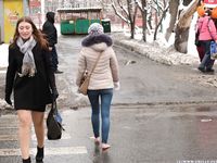Feet - Anna J - 2016-02-13 In a winter street