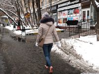Feet - Anna J - 2016-02-13 In a winter street