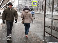 Feet - Anna J - 2016-02-13 In a winter street