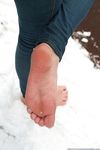 Feet - Anna J - 2016-02-13 In a winter street