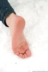 Feet - Anna J - 2016-02-13 In a winter street