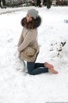 Feet - Anna J - 2016-02-13 In a winter street