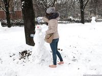 Feet - Anna J - 2016-02-13 In a winter street