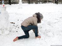 Feet - Anna J - 2016-02-13 In a winter street