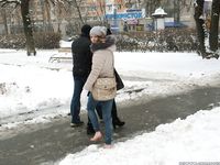Feet - Anna J - 2016-02-13 In a winter street