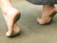 Feet - Anya - 2007-04-21 Tender bare feet