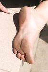 Feet - Anya - 2007-04-21 Tender bare feet