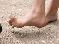 Feet - Anya - 2007-04-21 Tender bare feet