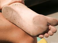Feet - Anya - 2010-05-31 Sexy dusty soles