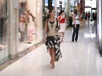 Feet - Anya - 2010-05-31 Sexy dusty soles