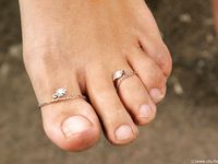 Feet - Anya - 2010-05-31 Sexy dusty soles