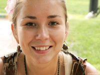 Feet - Anya - 2010-05-31 Sexy dusty soles