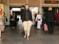 Feet - Anya - 2011-03-11 Anya's barefoot walk