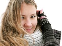 Feet - Arina - 2011-03-27 Slender girl walks barefoot in snow