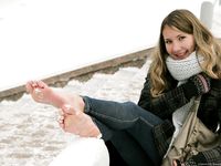 Feet - Arina - 2011-03-27 Slender girl walks barefoot in snow