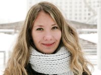 Feet - Arina - 2011-03-27 Slender girl walks barefoot in snow