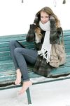 Feet - Arina - 2011-03-27 Slender girl walks barefoot in snow