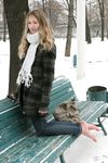 Feet - Arina - 2011-03-27 Slender girl walks barefoot in snow