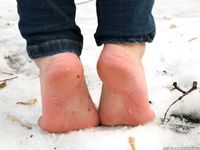 Feet - Arina A - 2017-10-24 A chilly winter day