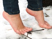 Feet - Arina A - 2017-10-24 A chilly winter day
