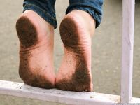 Feet - Arina A - 2017-10-24 A chilly winter day