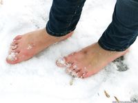 Feet - Arina A - 2017-10-24 A chilly winter day