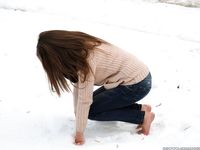 Feet - Arina A - 2017-10-24 A chilly winter day