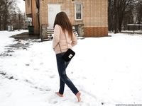 Feet - Arina A - 2017-10-24 A chilly winter day