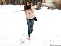Feet - Arina A - 2017-10-24 A chilly winter day