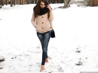 Feet - Arina A - 2017-10-24 A chilly winter day