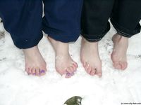 Feet - Asya + Alena - 2003-12-01 Bare feet on snow and small air-balloons