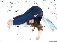 Feet - Asya + Alena - 2003-12-01 Bare feet on snow and small air-balloons