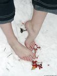 Feet - Asya + Alena - 2003-12-01 Bare feet on snow and small air-balloons
