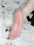 Feet - Asya + Alena - 2003-12-01 Bare feet on snow and small air-balloons