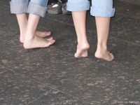 Feet - Asya + Marina - 2007-02-01 Barefoot trips to Russian towns. Yaroslavl