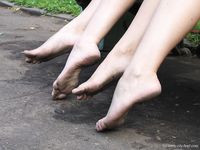 Feet - Asya + Marina - 2007-02-01 Barefoot trips to Russian towns. Yaroslavl