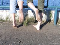 Feet - Asya + Marina - 2007-02-01 Barefoot trips to Russian towns. Yaroslavl